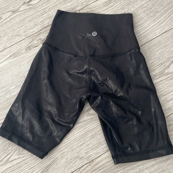 $502 Lululemon Align High-Rise Short 8”*Shine
Radiate Foil Print Black - Picture 6 of 10